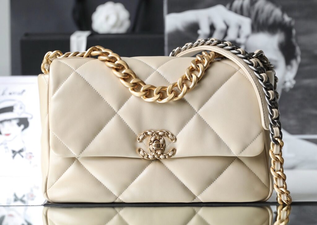 Chanel 19 AS1161 - 画像 (2)