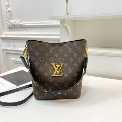 LV LOUIS VUITTONバッグ 52 SS105207