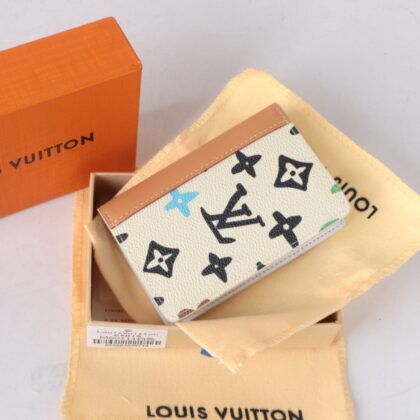 LV Louis Vuitton 新作財布です 35 zm 95521