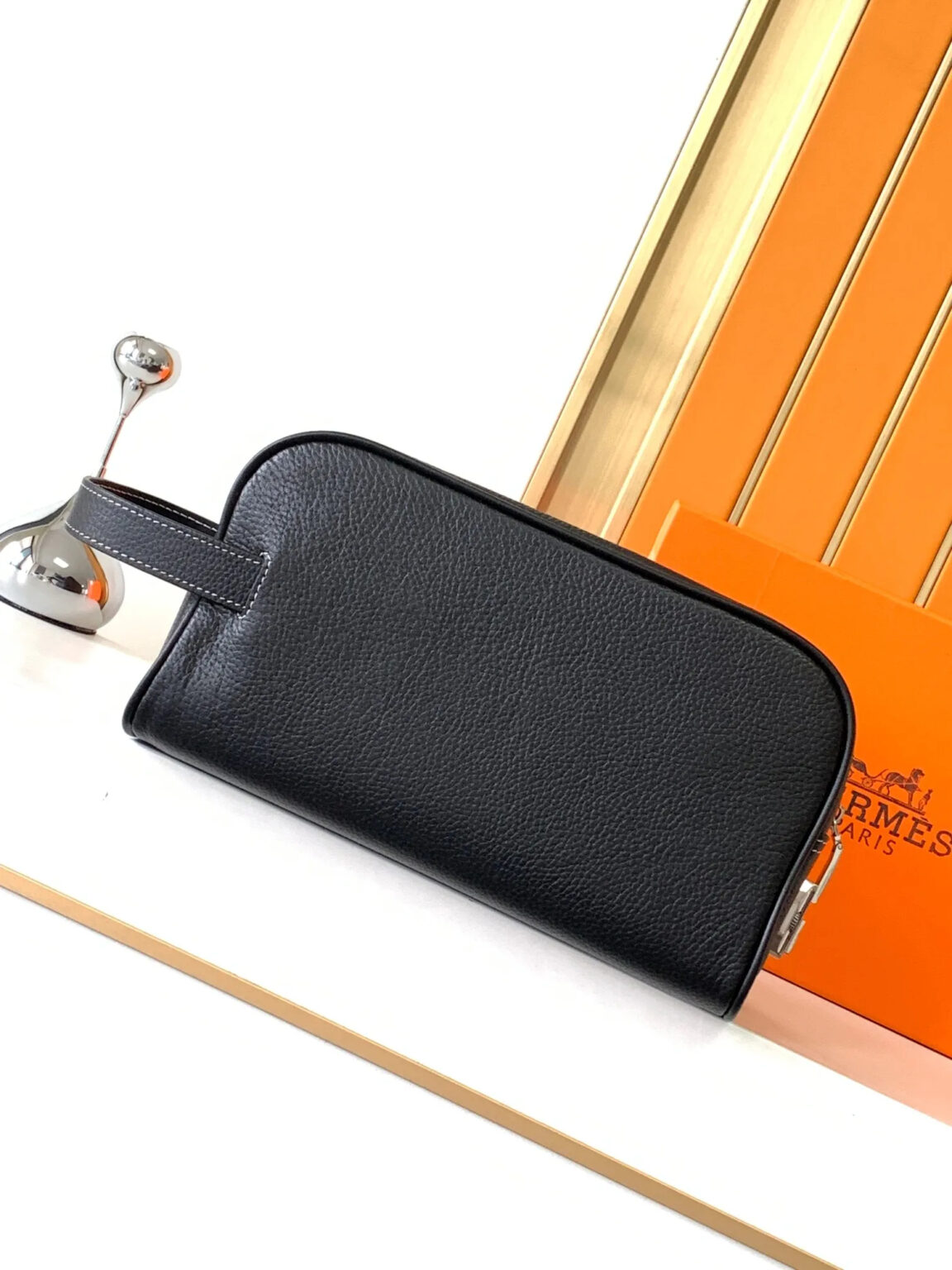 【HERMES 公式旗艦店】エルメス クラッチバッグ 当日出荷 好評に付き再入荷！27*15*10CM - 画像 (2)