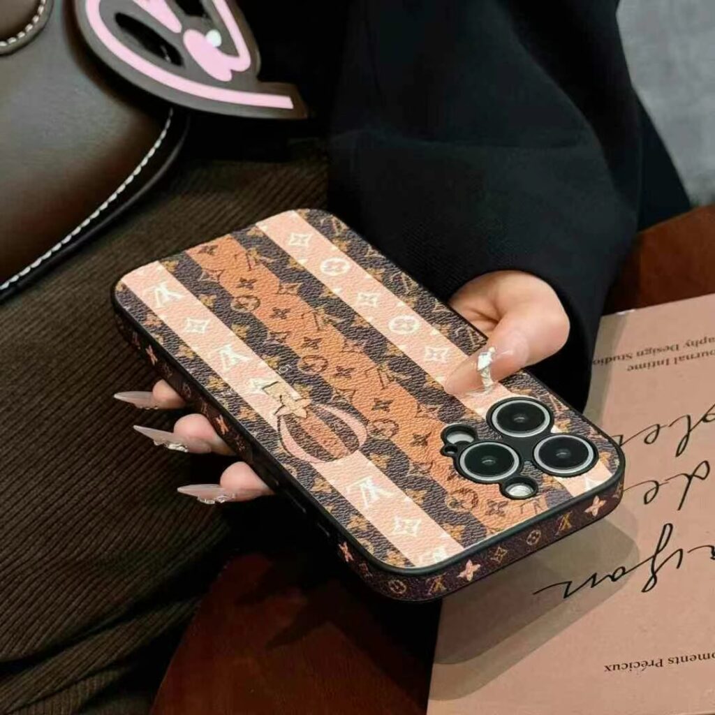 LV LOUIS VUITTON携帯電話ケース35 SS104141 - 画像 (4)