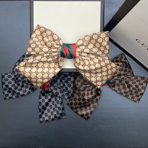 GUCCIモノグラム ボウ スプリング クリップ SS