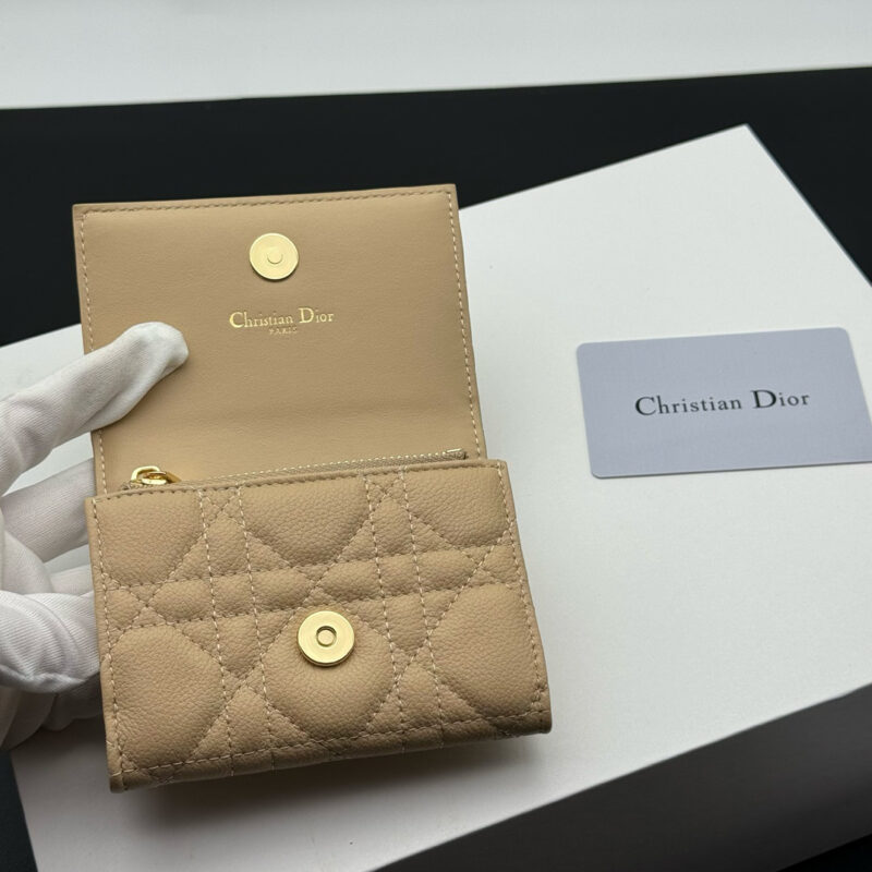 Dior 羊の皮の財布 4 zm 94920 - 画像 (4)