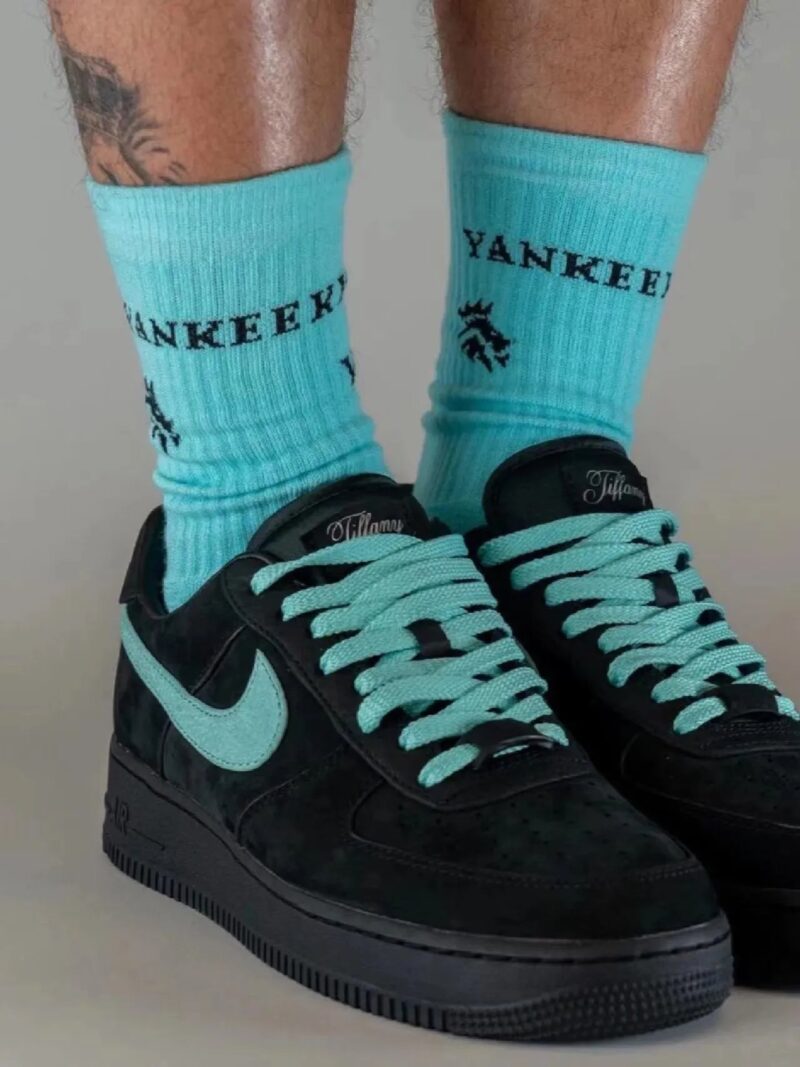 🔥限定30個！売り切れ次第終わり！【NIKE |公式サイトは】🔥★送関込★世界中を震撼させた話題のコラボ★◆超人気◆ 雑誌、ＴＶ、映画に登場アイテム♪ - 画像 (7)