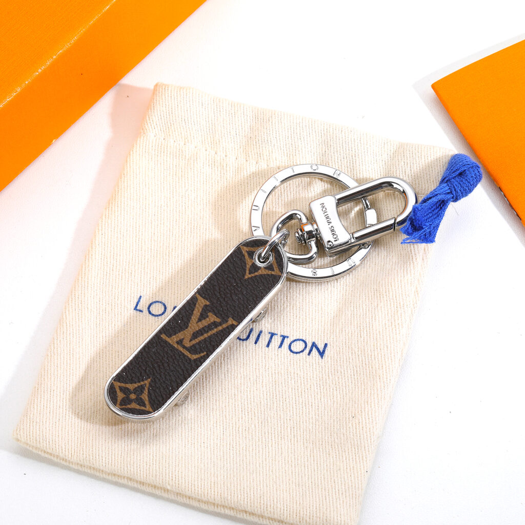 LV Louis Vuitton バッグペンダント キーホルダー09 zm - 画像 (8)