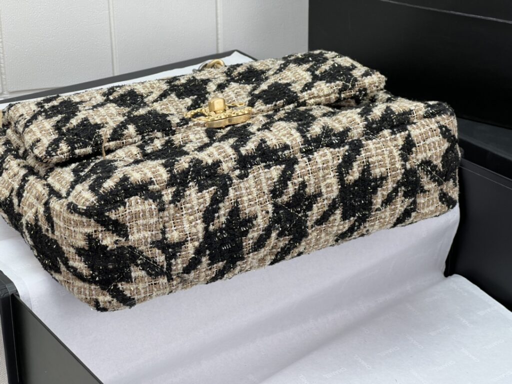 CHANEL 19 LARGE HANDBAG AS1161 - 画像 (6)