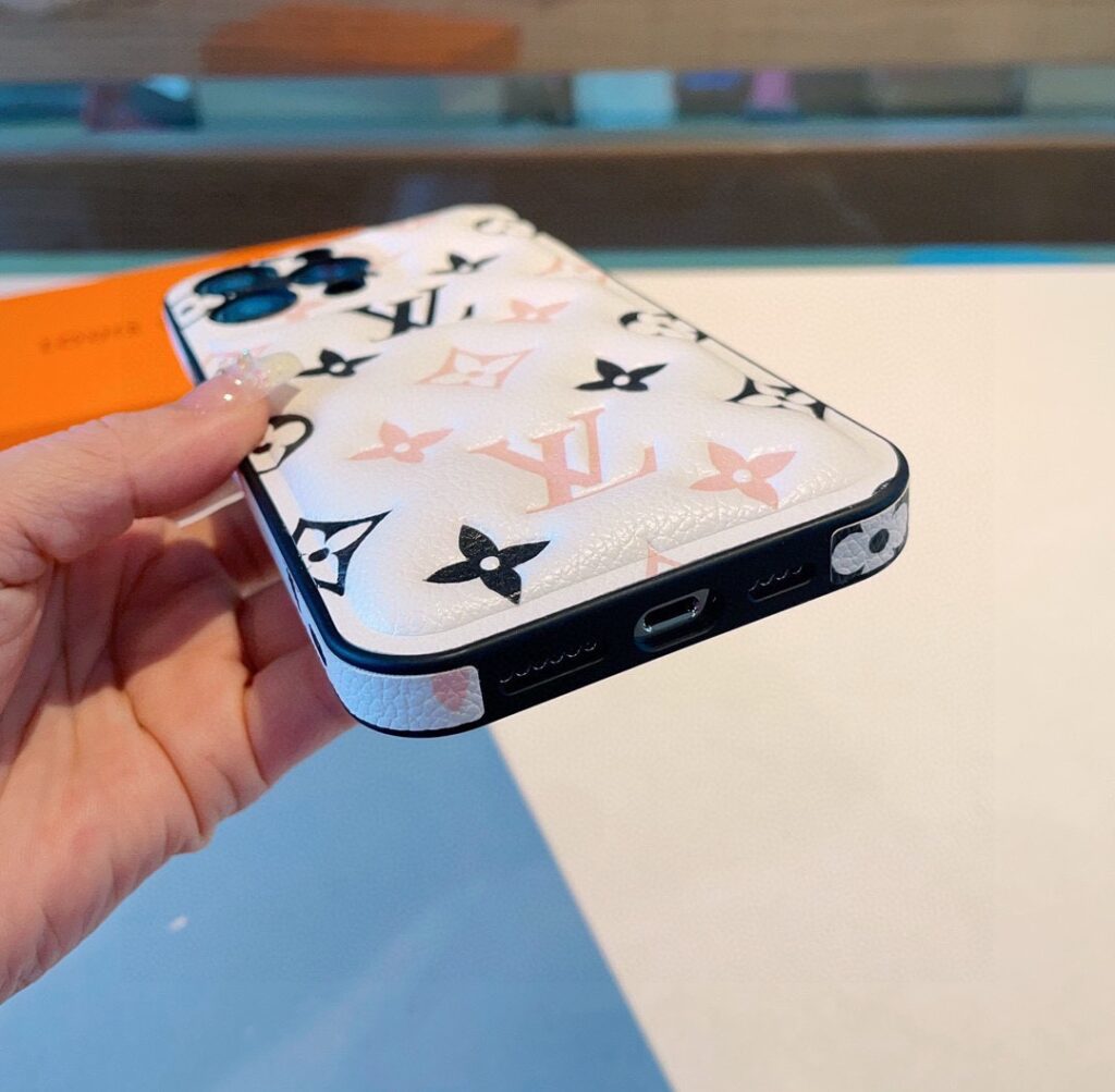 LV LOUIS VUITTON携帯電話ケース02 SS102491 - 画像 (3)