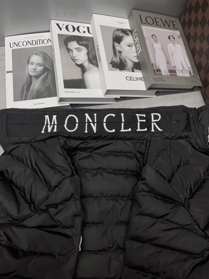 MONCLERウンジャケット SS96434 - 画像 (8)