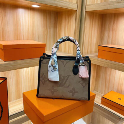 LV Louis Vuittonハンドバッグ SS96226