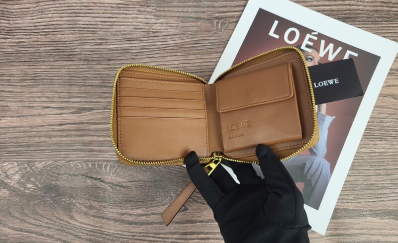 LOEWE 財布 4 zm 94920 - 画像 (4)