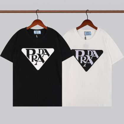 【Prada】( プラダ ) 男女兼用、ご好評に付き再入荷！