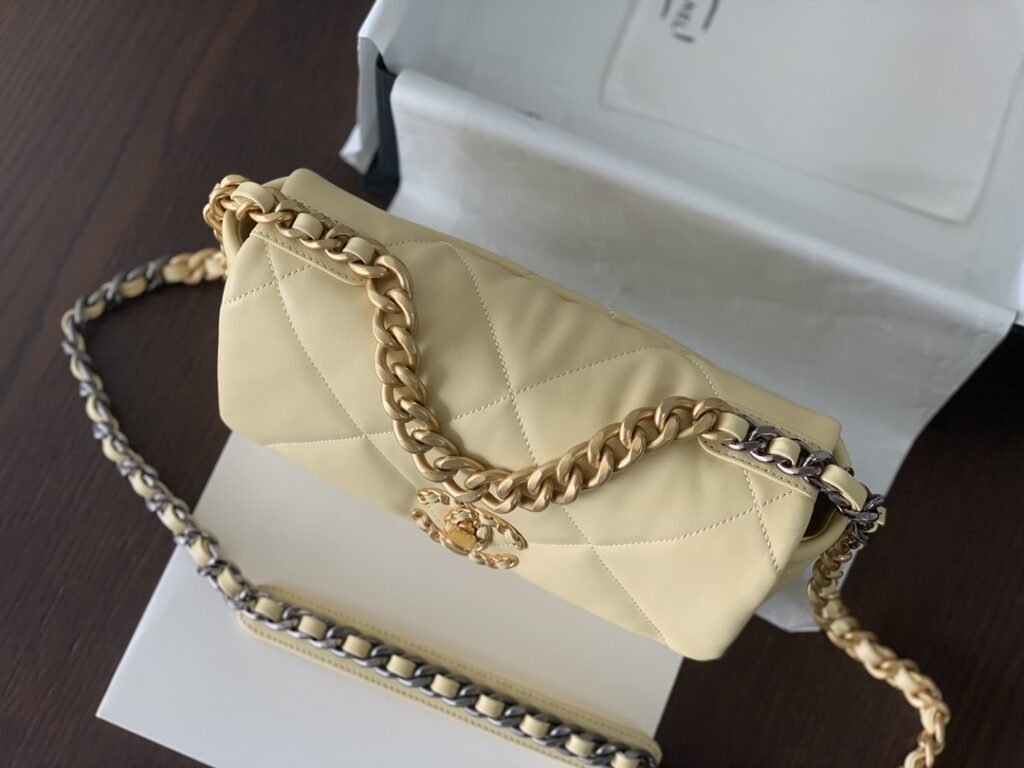 Chanel 19 small 1160 - 画像 (4)
