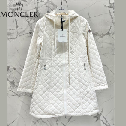 MONCLER ダウンジャケット SS96783