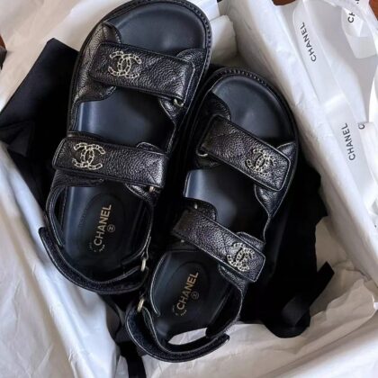 CHANEL女性 フットベットサンダル