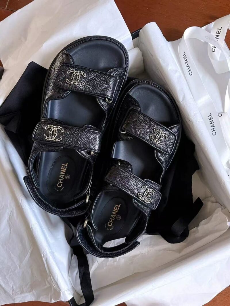 CHANEL女性 フットベットサンダル