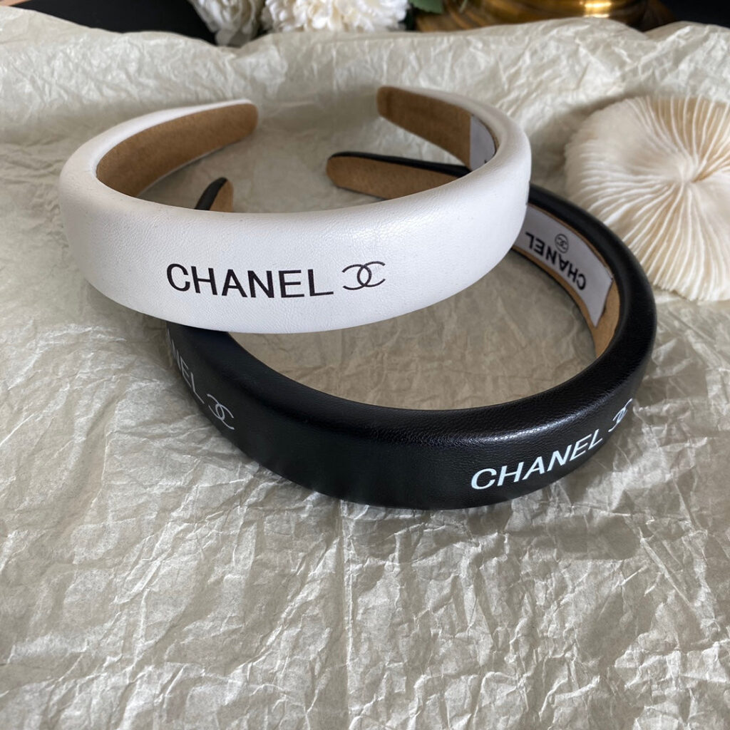 CHANEL黒と白のレザーヘッドバンド SS - 画像 (5)