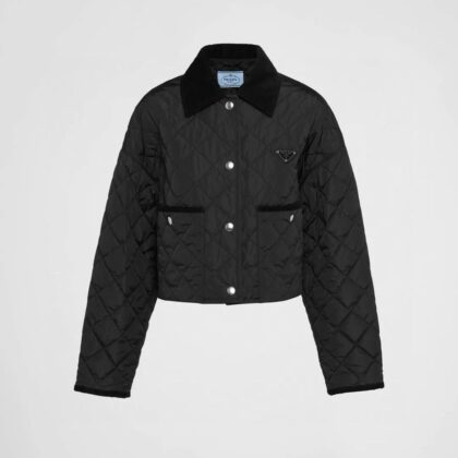 【 PRADA 旗艦店】ご好評に付き再入荷！！