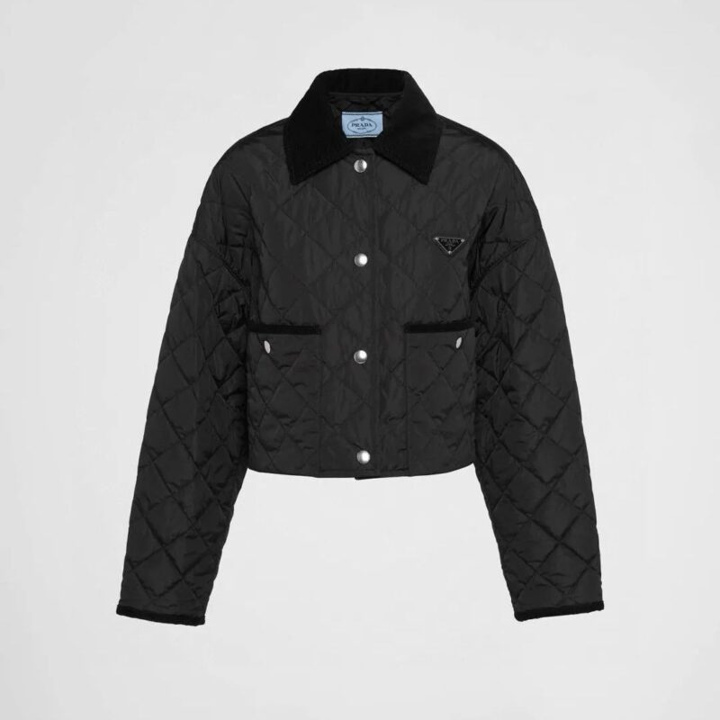 【 PRADA 旗艦店】ご好評に付き再入荷！！
