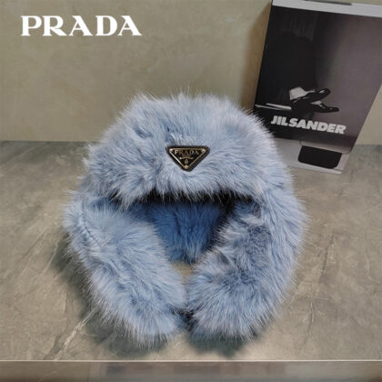 Prada綿毛の帽子18 SS97821