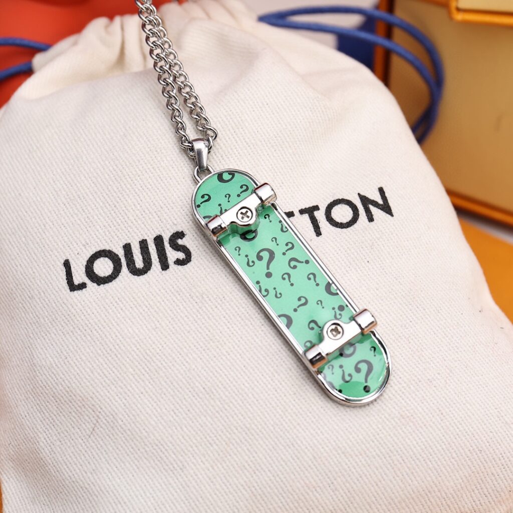 Louis Vuitton （ルイヴィトン）スケートボードのネックレス - 画像 (6)