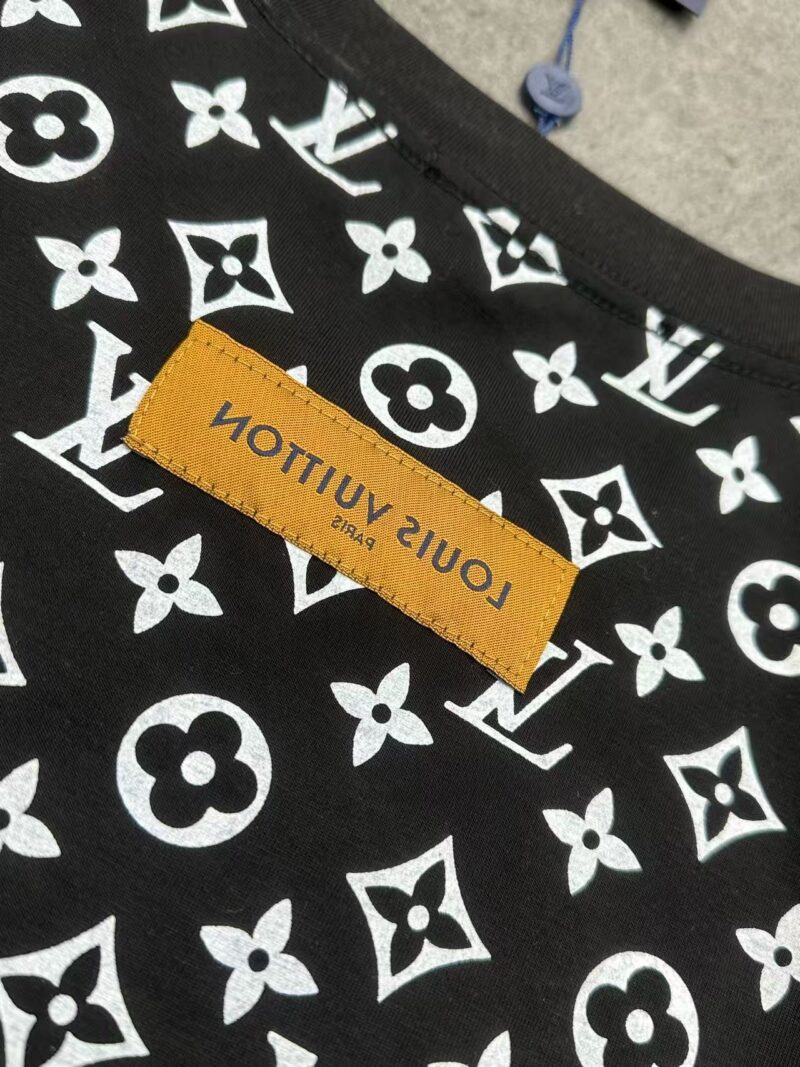 ルイヴィトン モノグラムプリント半袖Tシャツ - 画像 (6)