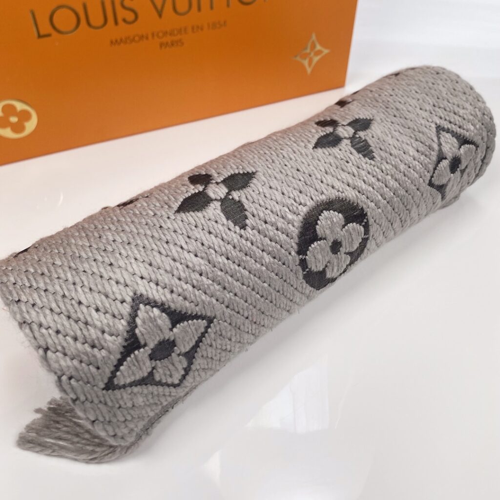 【Louis Vuitton 】（ルイヴィトン）ウールスカーフ2色 185 x 30cm - 画像 (10)