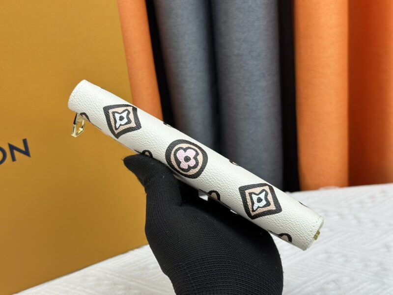 LV Louis Vuitton 新作財布です 22 zm 95521 - 画像 (5)