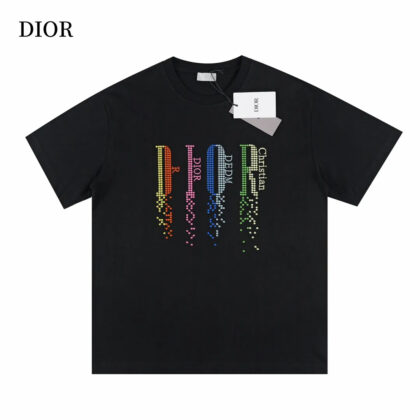 【DIOR 公式旗艦店】ディオール Tシャツご好評に付き再入荷！