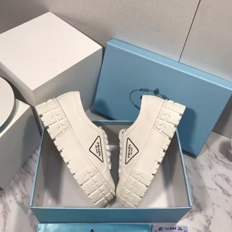 Prada　レディースアイテム≫シューズ≫スニーカー≫ローカット - 画像 (8)