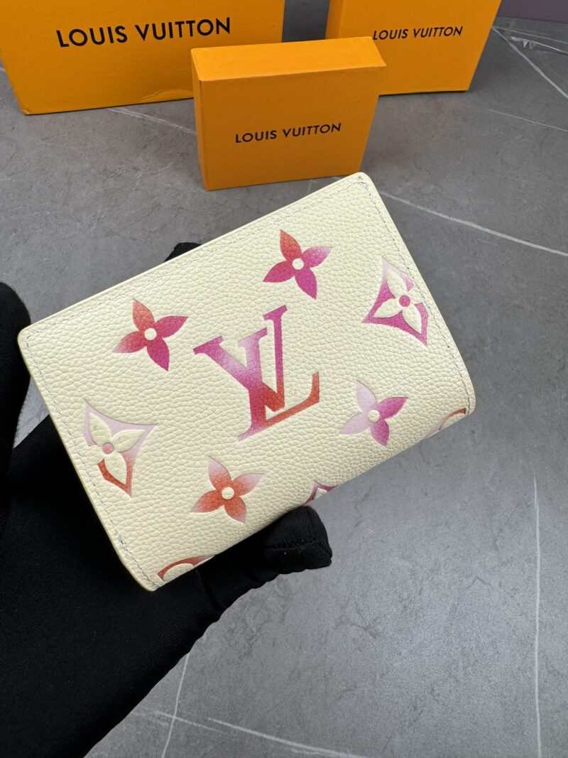 LV Louis Vuitton 新作財布です zm 95518