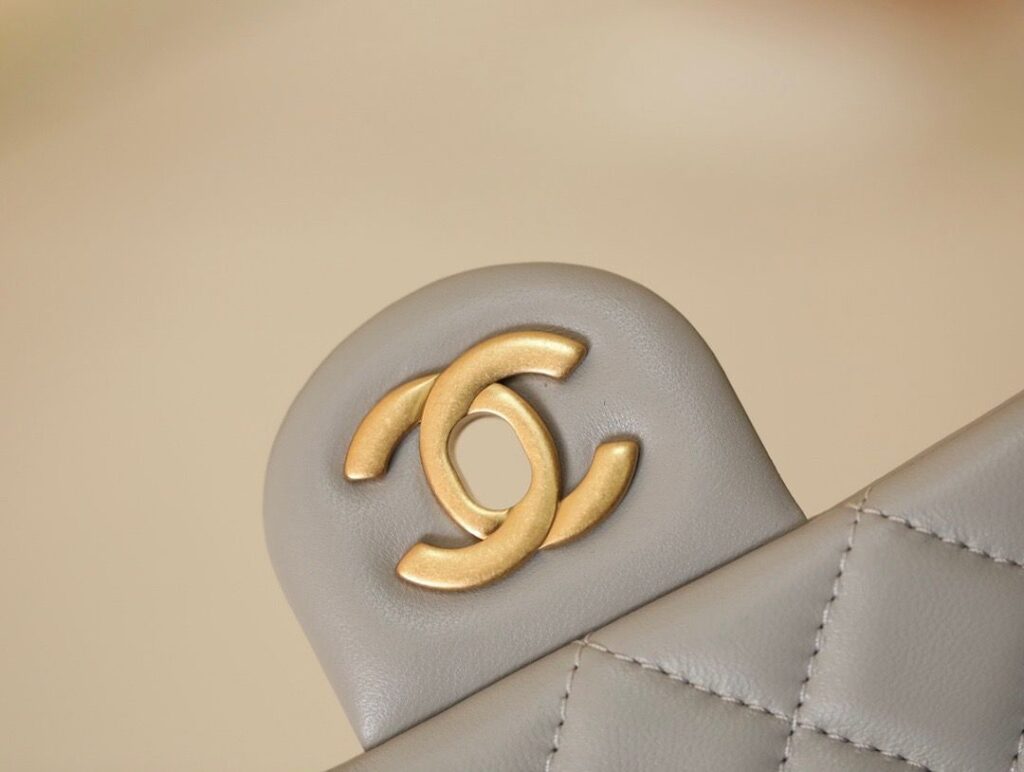 Chanel Golden ball in grey - 画像 (6)