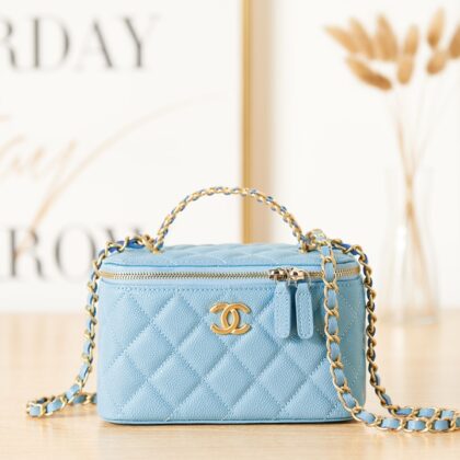 CHANEL 22S AS2805