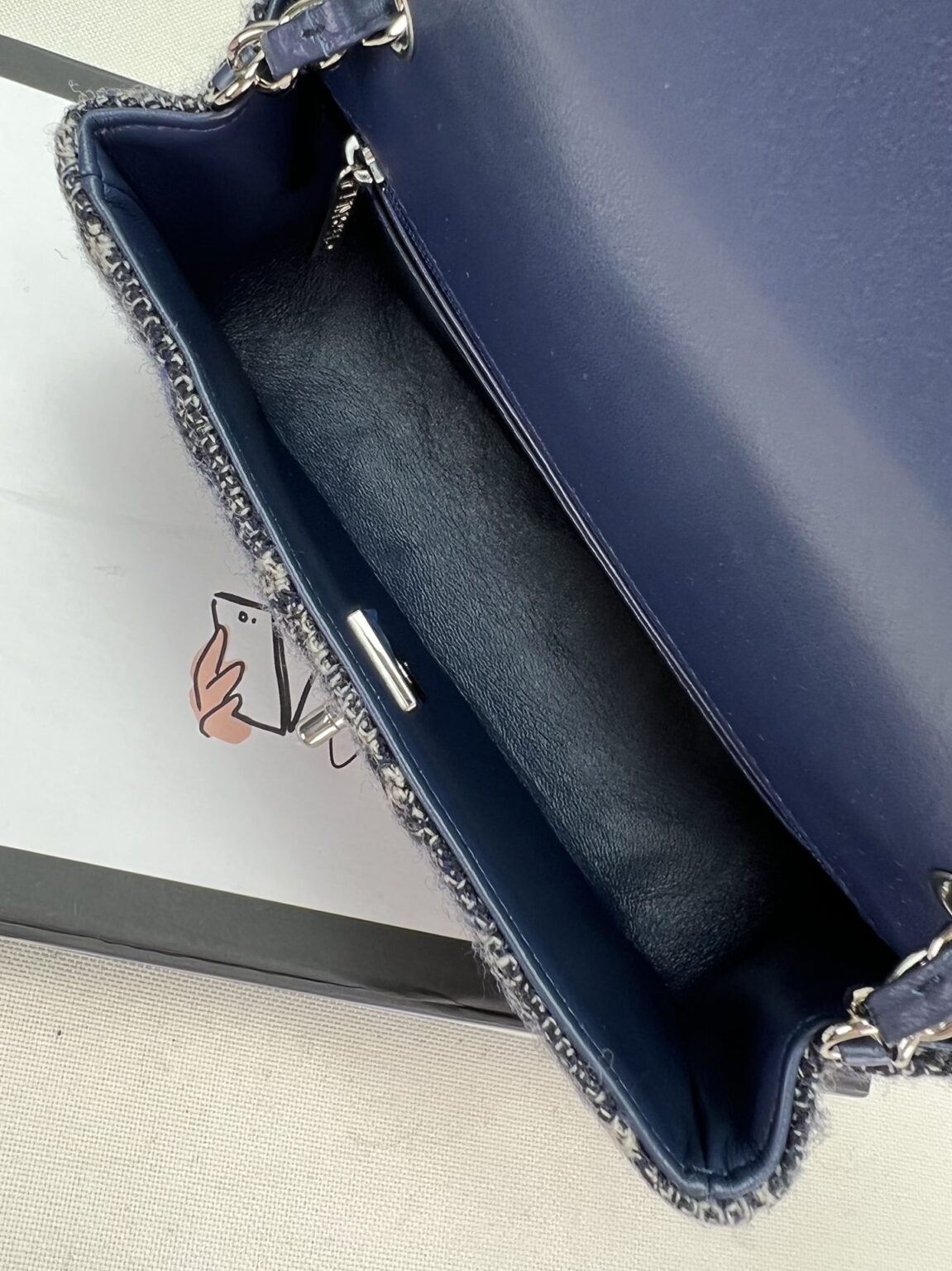 Chanel MINI CLASSIC FLAP BAG 1116 - 画像 (5)