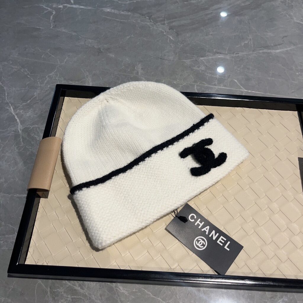 CHANEL 秋冬の暖かい綿の帽子 - 画像 (3)