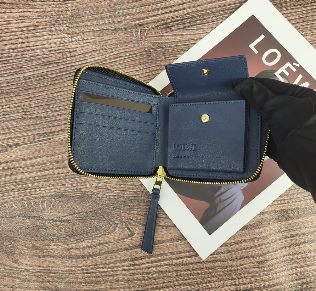 LOEWE 財布 3 zm 94920 - 画像 (4)