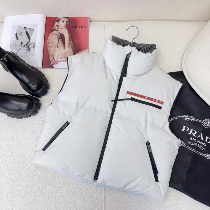 【 PRADA 旗艦店】ご好評に付き再入荷！！ - 画像 (3)