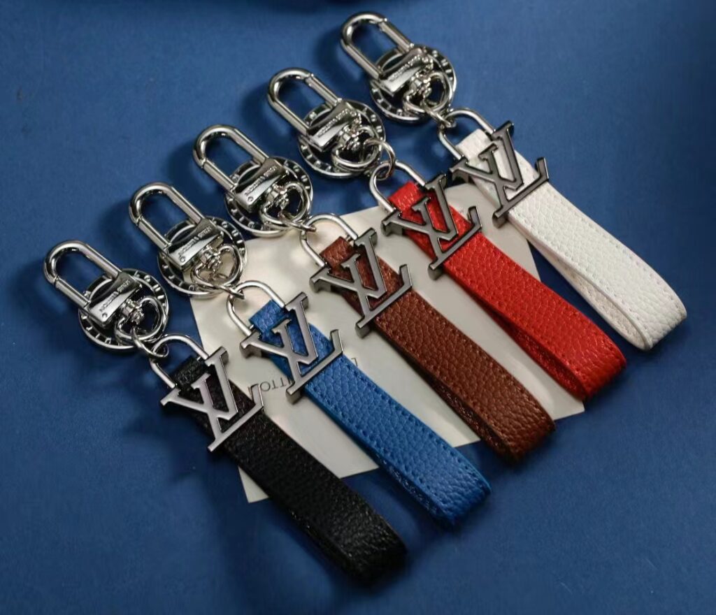 LV Louis Vuitton バッグペンダント キーホルダー 56 zm