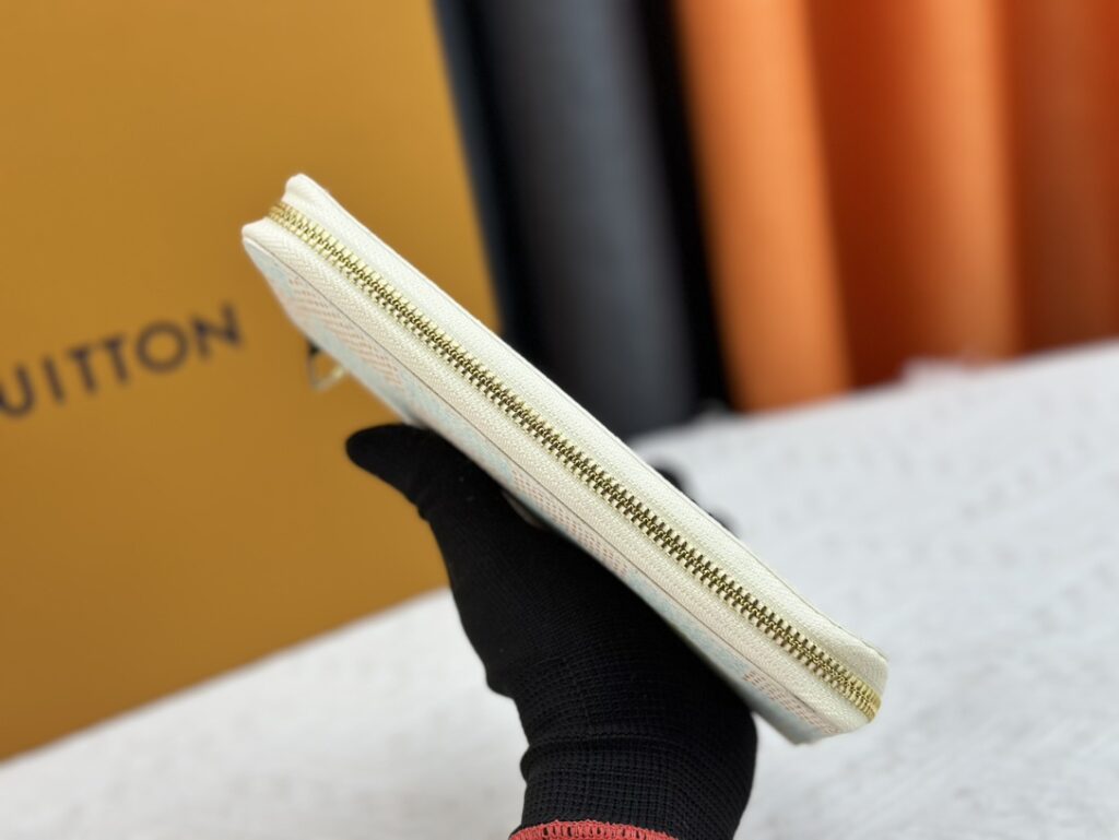 LV Louis Vuitton 新作財布です 67 zm 95523 - 画像 (4)