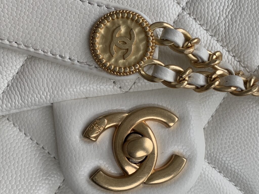 Chanel MINI CLASSIC FLAP BAG 3368 - 画像 (9)