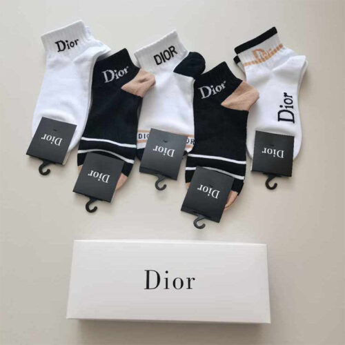 DIOR秋冬用の靴下 SS96230