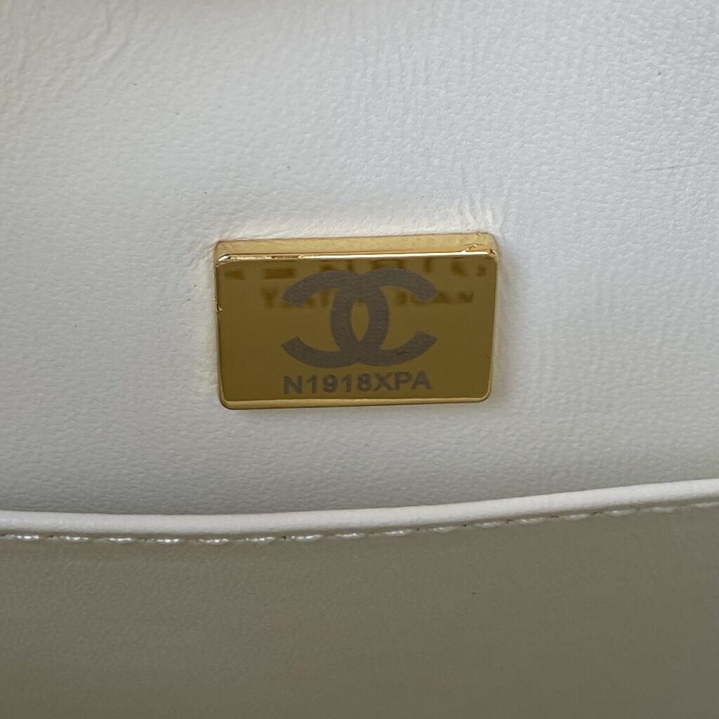 Chanel MINI FLAP BAG AS3649 - 画像 (4)