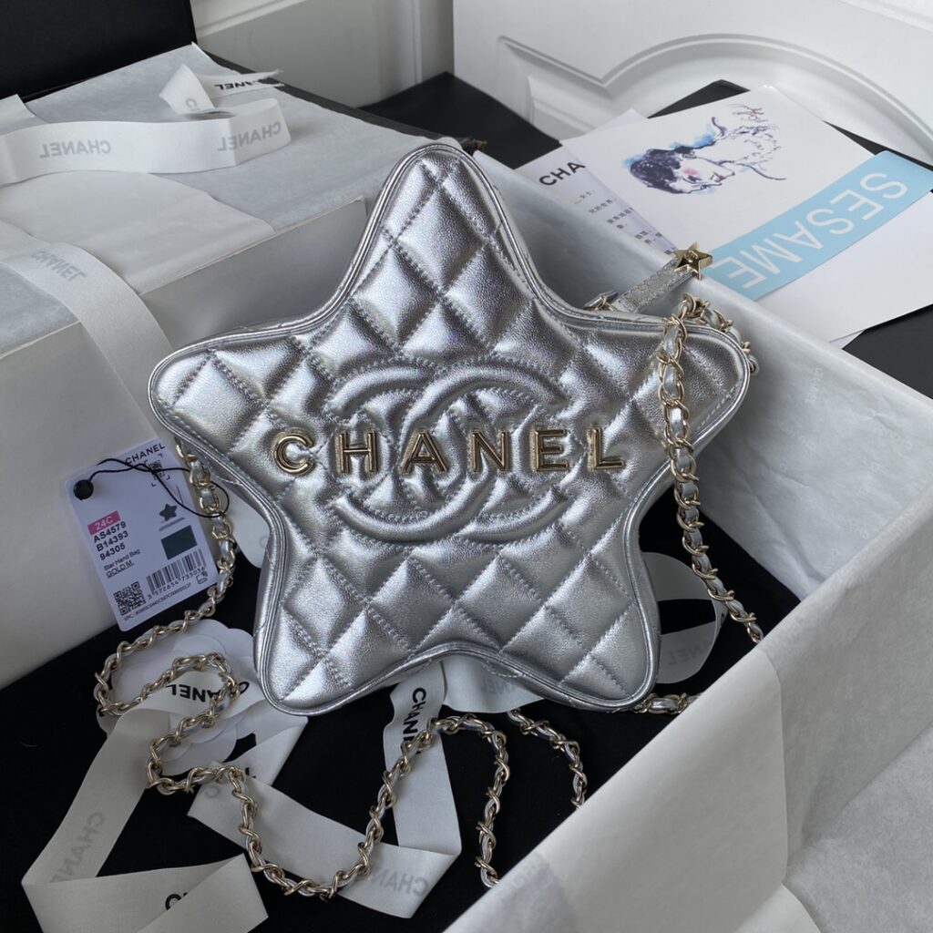 CHANEL 2024 Cruise CHANEL ☆STAR HANDBAG ☆AS4579 - 画像 (13)